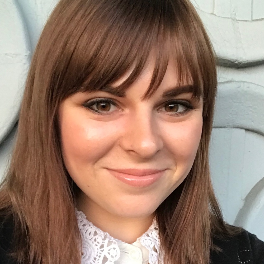 Meet your Posher, Laura